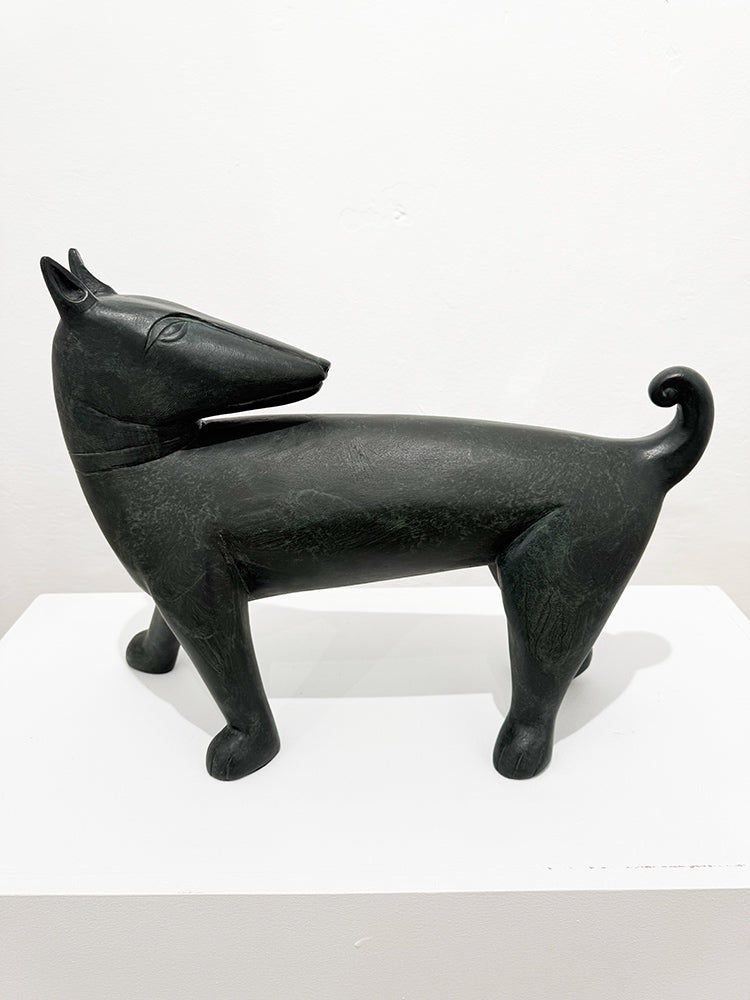 Pascal Plasencia · Perro mirando el pasado
